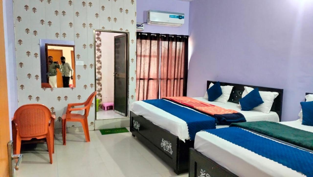Premshi Guest House Ayodhya Exterior foto