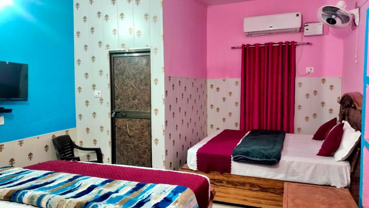 Premshi Guest House Ayodhya Exterior foto